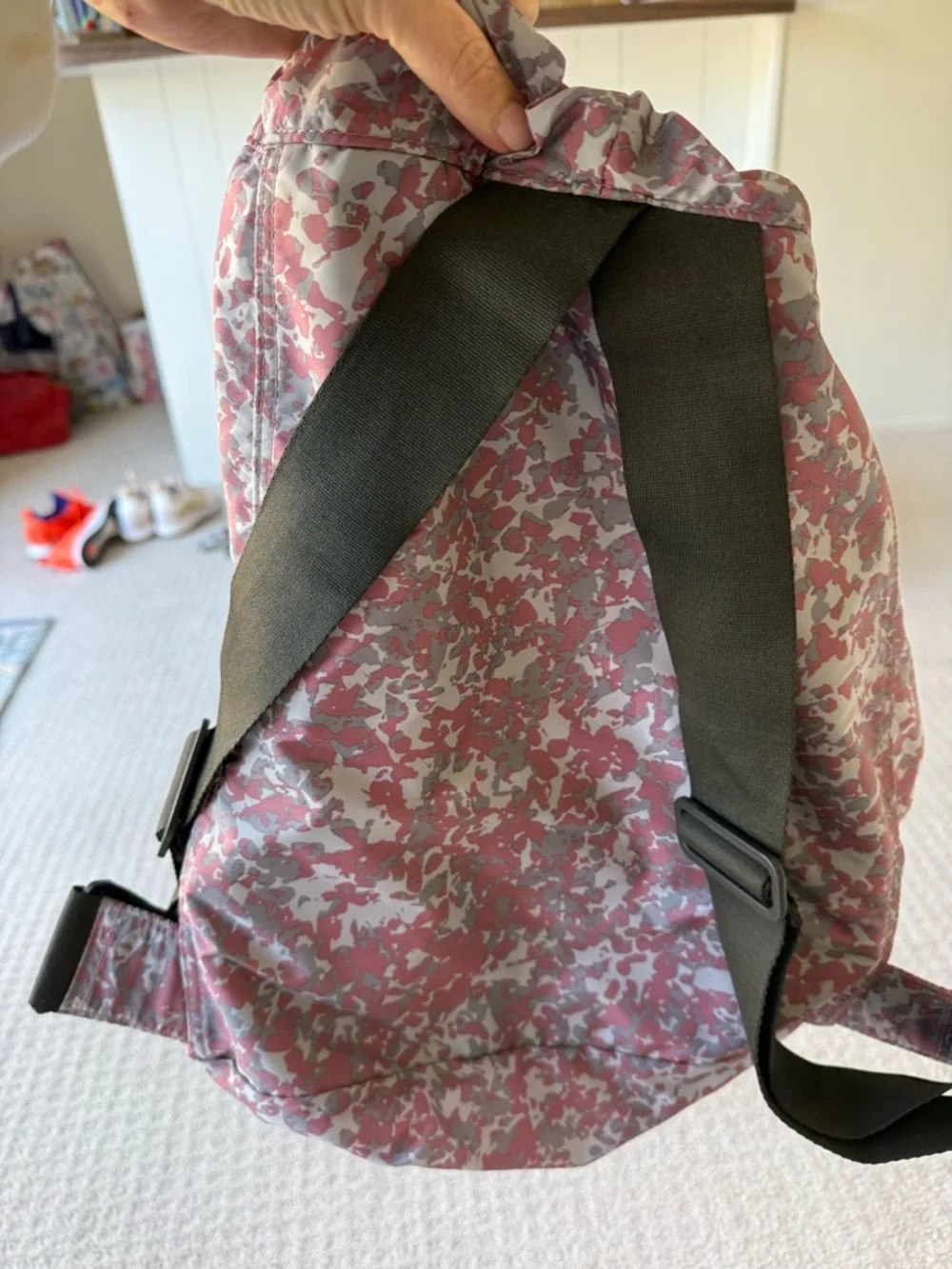 adidas Stella McCartney Pink Camo Drawstring Bag with Orange Interior - Picture 3 of 4
